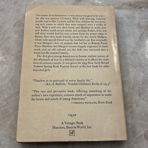 Vintage Book 1953 The Ark by Margot Benary-Isbert - Picture 2 of 13